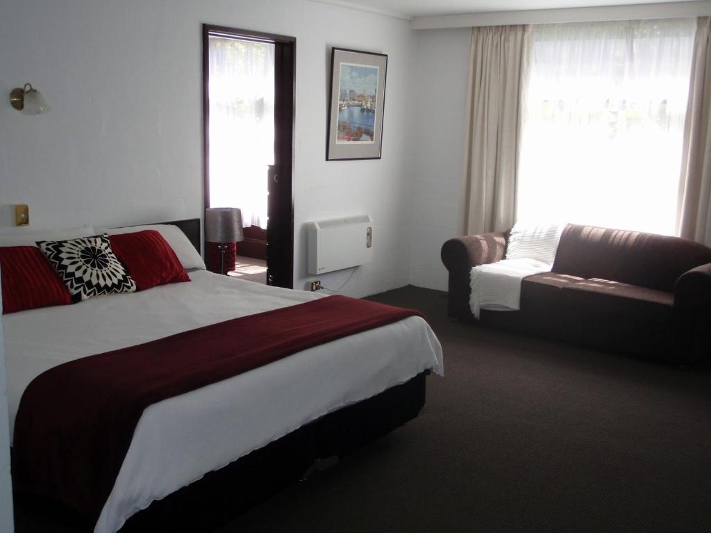 West Coaster Motel Queenstown Room photo