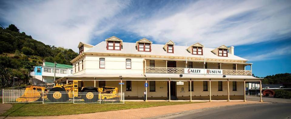 West Coaster Motel Queenstown Exterior photo